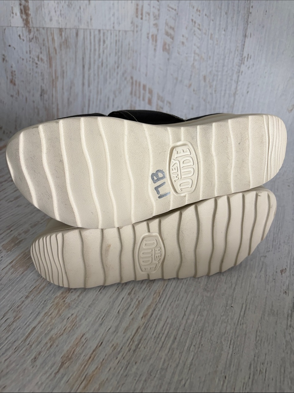 Hey Dude Delray Slide Classic Black Double-Strap (Velcro) with Cream Platform - Picture 6 of 7